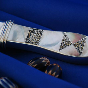 �G���O���[�u�@�i�C�t�@�i�G���O���C�u�@�J�X�^���i�C�t�jengrave