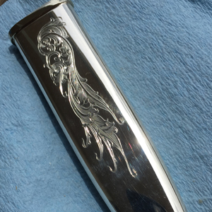 �G���O���[�u�@�i�C�t�@�i�G���O���C�u�@�J�X�^���i�C�t�jengrave