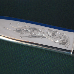 �G���O���[�u�@�i�C�t�@�i�G���O���C�u�@�J�X�^���i�C�t�jengrave